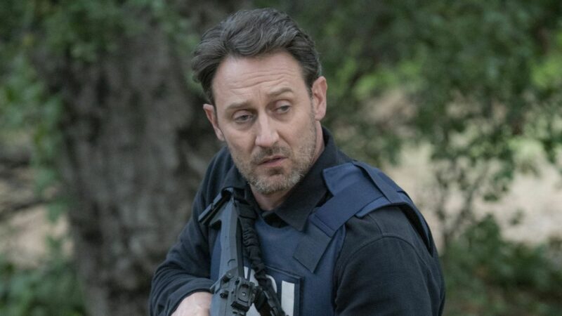 Spoiler Alert : Esprits Criminels un personnage emblématique fait ses adieux La saison 18 ou saison 3 du reboot Esprits Criminels: Evolution est actuellement en cours de diffusion aux États-Unis sur la plateforme Paramount+.